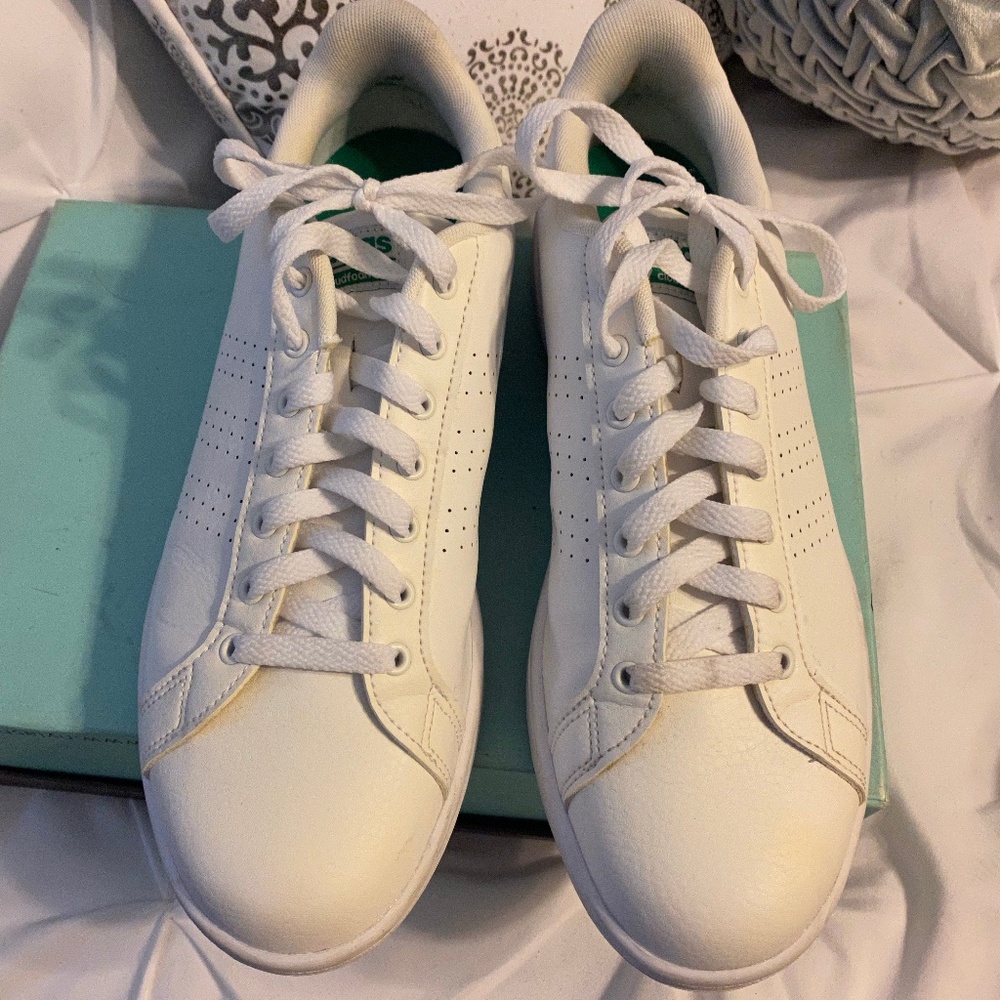 Men's Adidas sneakers